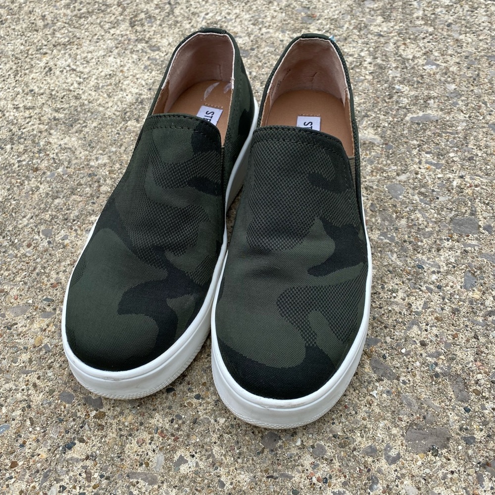 Steve Madden Camo Zayna Slip On Shoes
